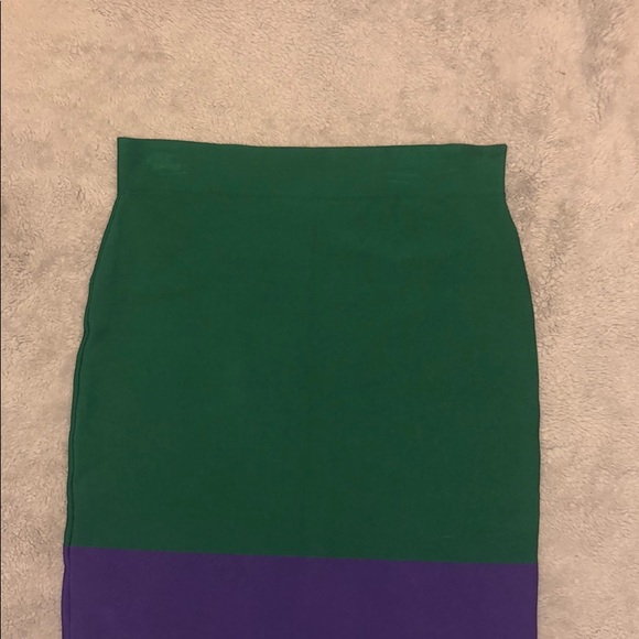BCBGMaxAzria Dresses & Skirts - BCBGMAXAZRIA Pencil Skirt-Offer/Bundle to Save